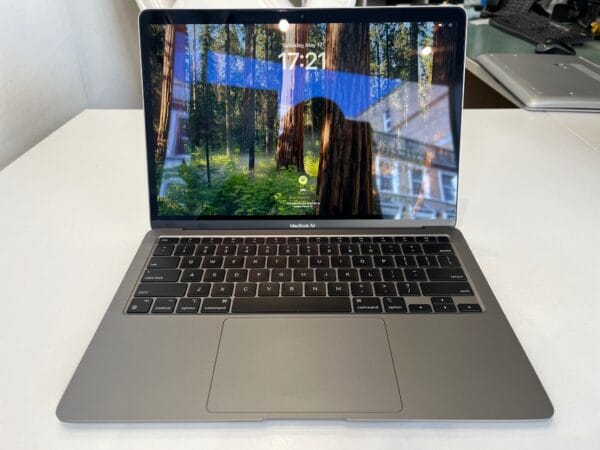 MacBook Air (13-inch, M1, 8GB Memory, 256GB Storage) - Image 3