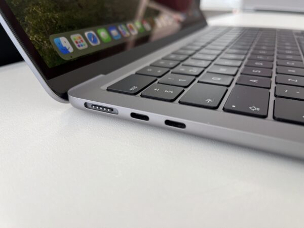 MacBook Air (13-inch, M3, 8GB RAM, 256GB SSD) - Image 6